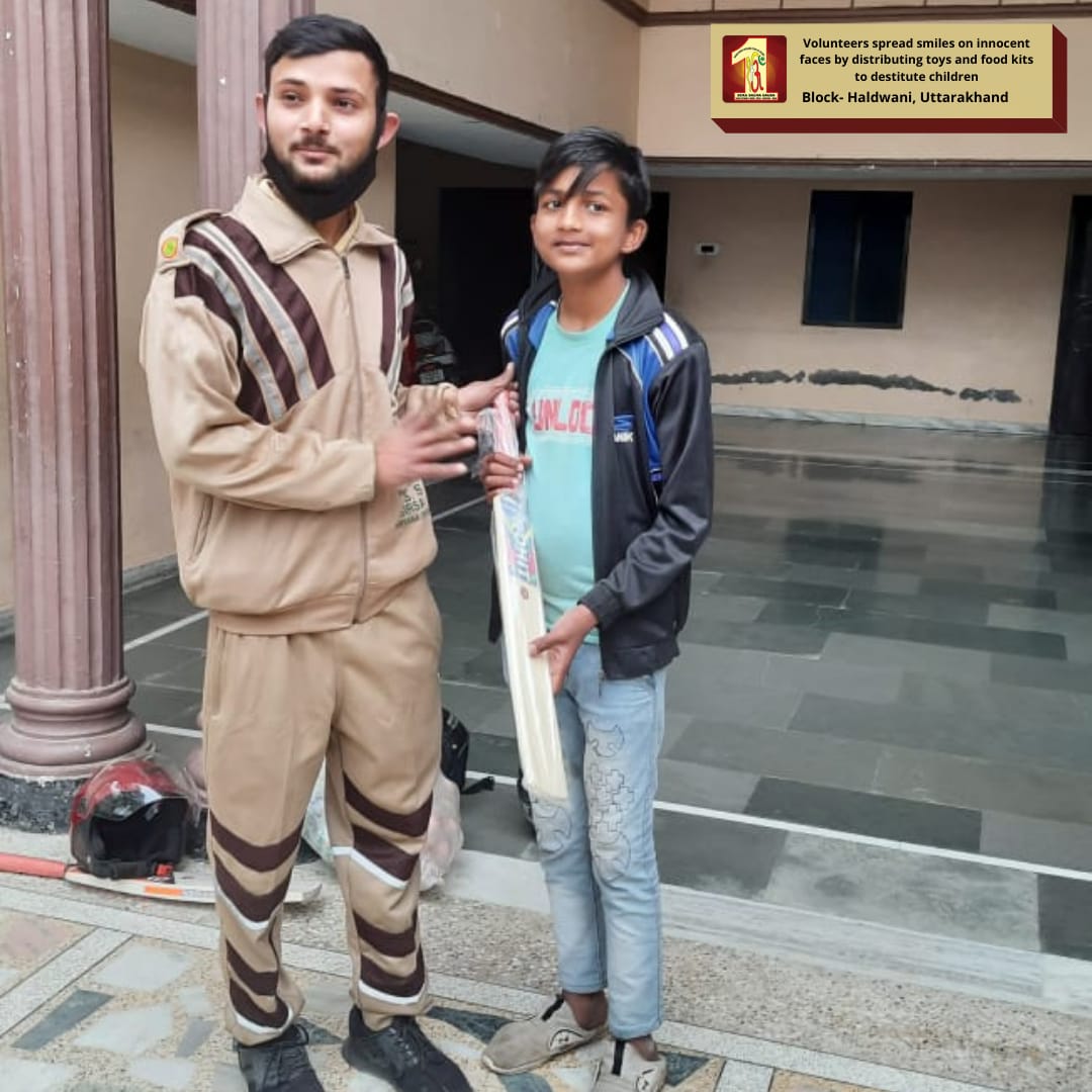 DSSNewsUpdates's tweet photo. Smile On Innocent Face- Distributing toys &amp; food kits to destitute children following the guidance of Saint Dr. @Gurmeetramrahim Singh Ji Insan | Block: Haldwani, Uttarakhand
#SpreadingSmile #SpreadLove #SpreadTheJoy #Smile #toys #ToysBank #FoodBank #SmileOnInnocentFace https://t.co/ockqihxcNz