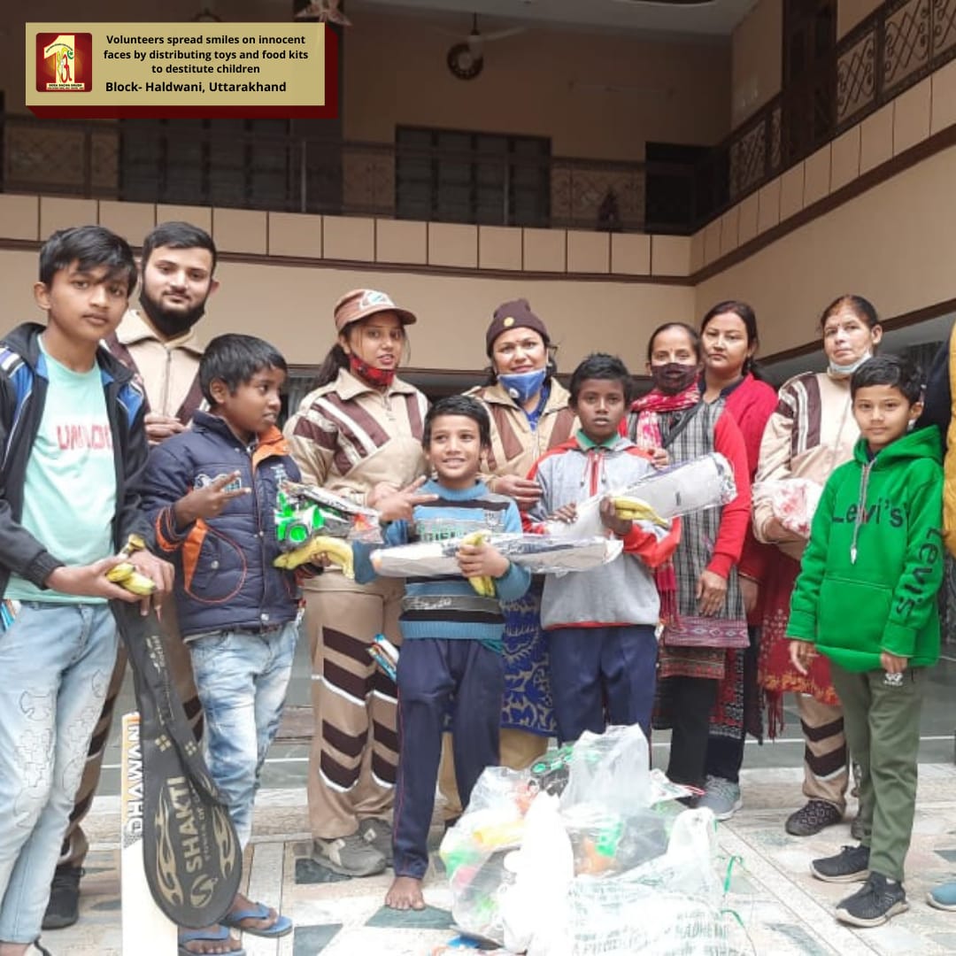 DSSNewsUpdates's tweet photo. Smile On Innocent Face- Distributing toys &amp; food kits to destitute children following the guidance of Saint Dr. @Gurmeetramrahim Singh Ji Insan | Block: Haldwani, Uttarakhand
#SpreadingSmile #SpreadLove #SpreadTheJoy #Smile #toys #ToysBank #FoodBank #SmileOnInnocentFace https://t.co/ockqihxcNz