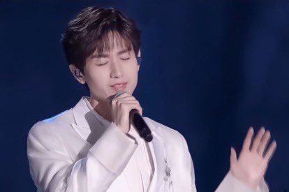ChengYi_TiAmo's tweet photo. I am so looking forward to watch Qiqi’s performance on #NewYear’s Eve.
Flashback #ChengYi New Year’s Eve concert 2020.
#LoveandRedemption
#RainInJune
#LoversCurse
#YuSifeng
#NewYear2022 https://t.co/U5Z3FUZ5ro