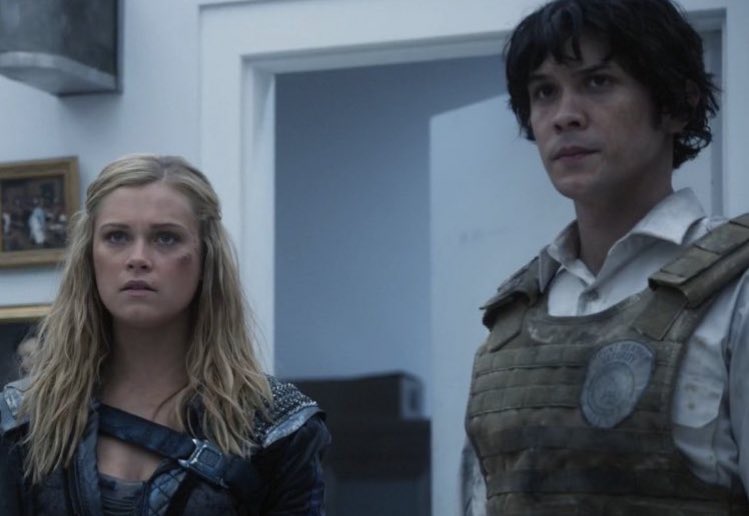 bellarkefiles's tweet photo. bellarke s2 appreciation tweet #the100 https://t.co/fn9wglNYI8