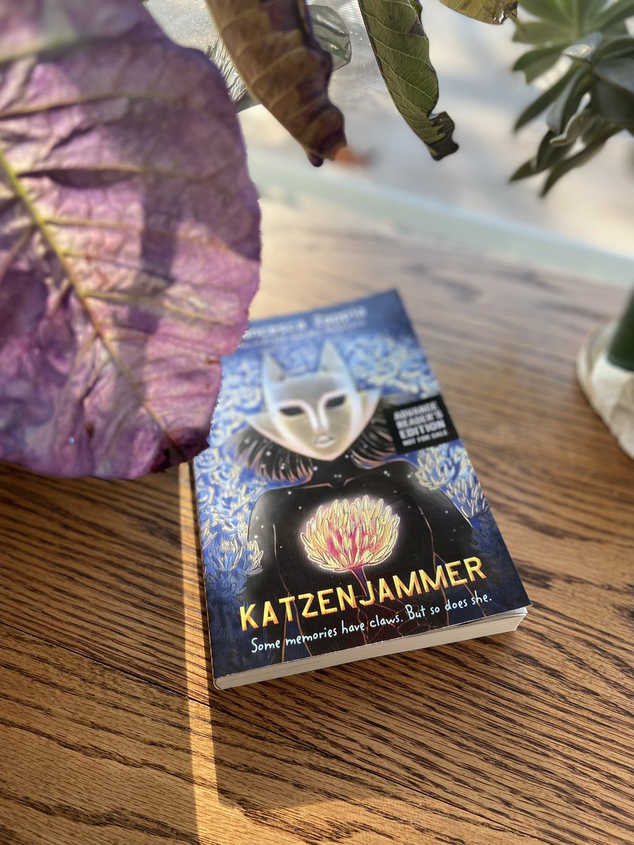 Giveaway! Want to win a signed ARC of Katzenjammer? Like + Follow + RT to enter. Open US &amp; Int’l. Check out my Instagram for a second chance to win! Ends 12/31, winner announced 1/1.