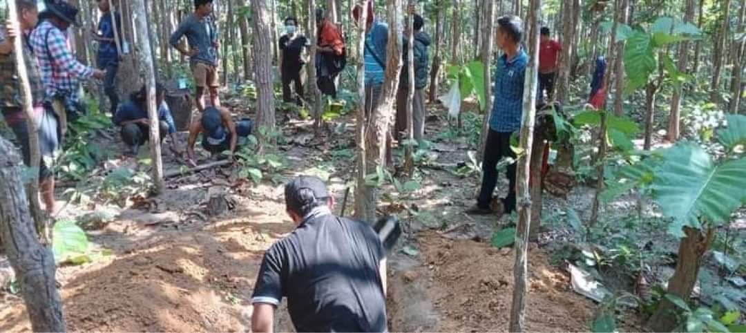 IrrawaddyNews's tweet photo. A Sai K, also known as Sai Win Aung, of the Federal Journal, who was covering fighting in Karen State, was killed by junta artillery on Saturday in Lay Kay Kaw. The junta launched ground and air attacks near the Thai border, killing three PDF members. 

#Whatshappeninginmyanmar https://t.co/3Ll4YOjGst