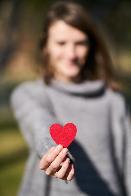 BoticaCannabis's tweet photo. El aceite vegetal de cáñamo nos aporta el beneficio de su composición que es muy rica en ácidos grasos (omega 3 y 9). Los omega-3 son ácidos grasos esenciales para el buen funcionamiento de nuestro sistema cardiovascular. https://t.co/V46quKytA1