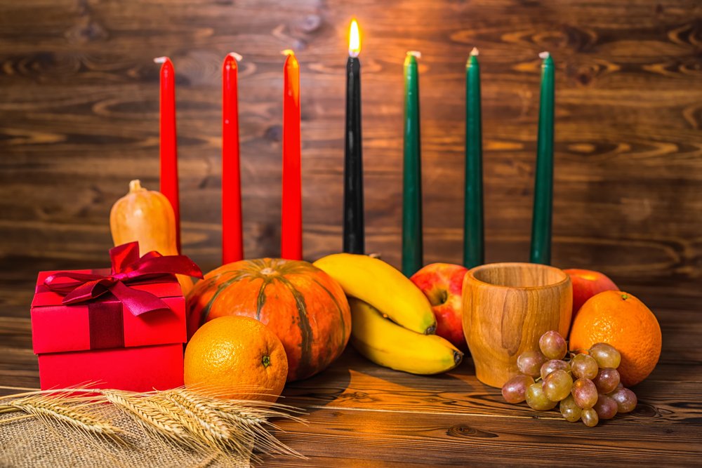 #HappyKwanzaa! When lighting a #Kinara, remember to keep flammable items at least 1' away from #Candles and don't leave them unattended while burning! Candle fires are most common around the winter holidays, so follow these safety tips when using them: ow.ly/PTop50HiqfB.