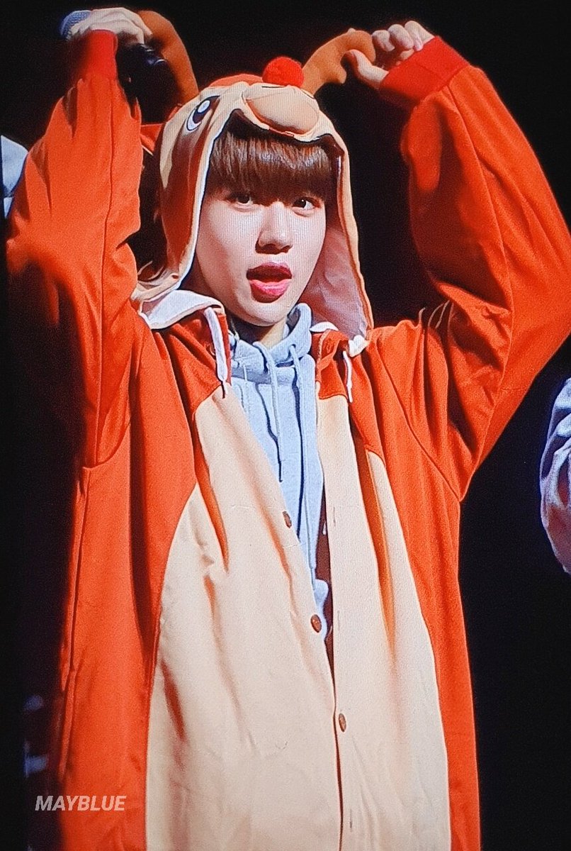 mayblue_0423's tweet photo. 211226 팬미팅
귀여운 웅기루돌프
#TO1 #티오원 #웅기 #WOONGGI 
@TO1_members https://t.co/rgslgFlaNj