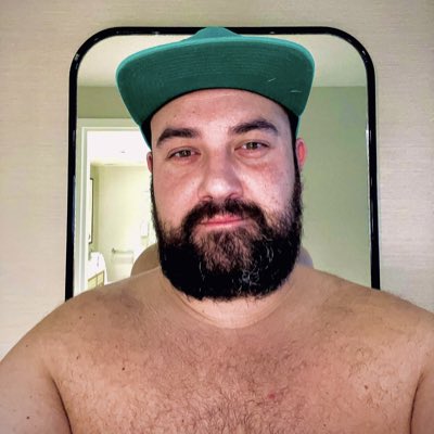 majrav's tweet photo. #BoxingDay #NewProfilePic #bear #stilljetlagged https://t.co/0LgRjQKj5m