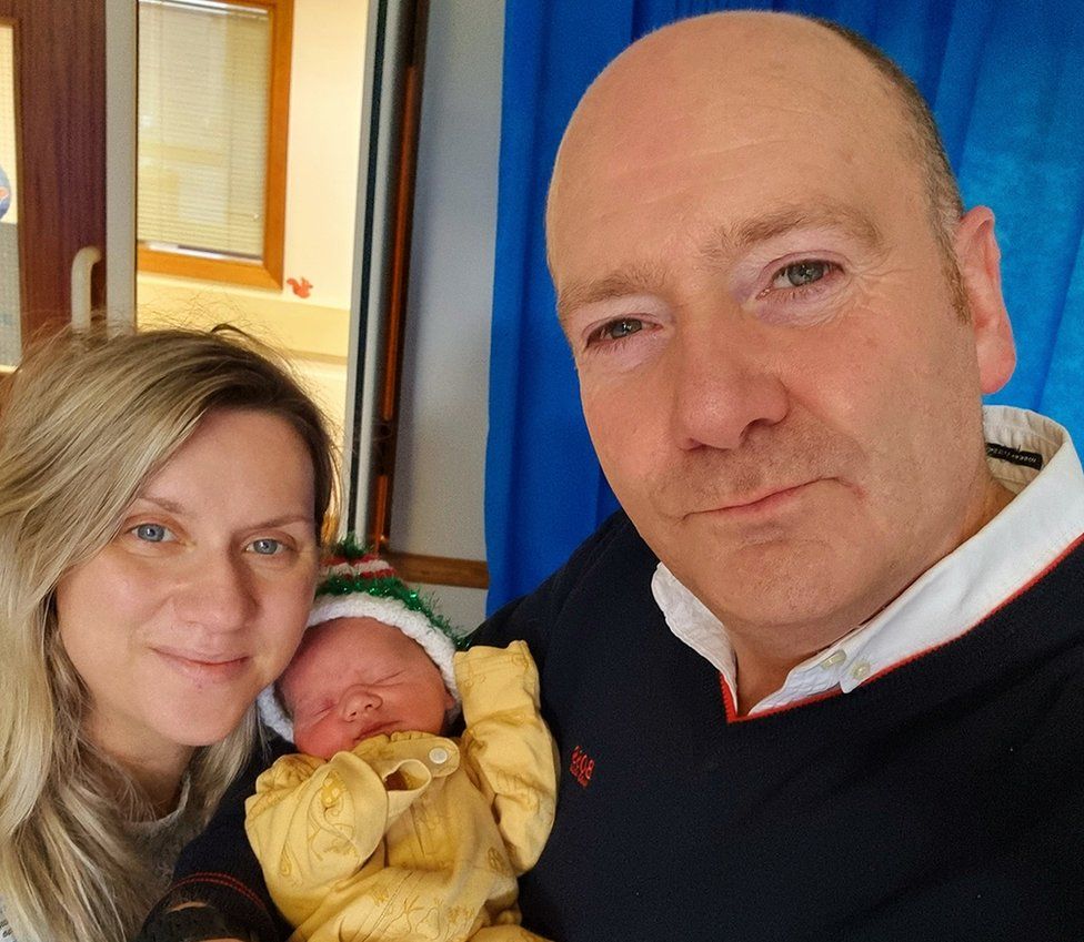 BBCScotlandNews's tweet photo. Little Sophia Coull was Scotland's first Christmas baby - born at 00:01 on 25 December at Aberdeen Maternity Hospital 

https://t.co/Kwv3XUThRu https://t.co/7fO8ml6Z0o