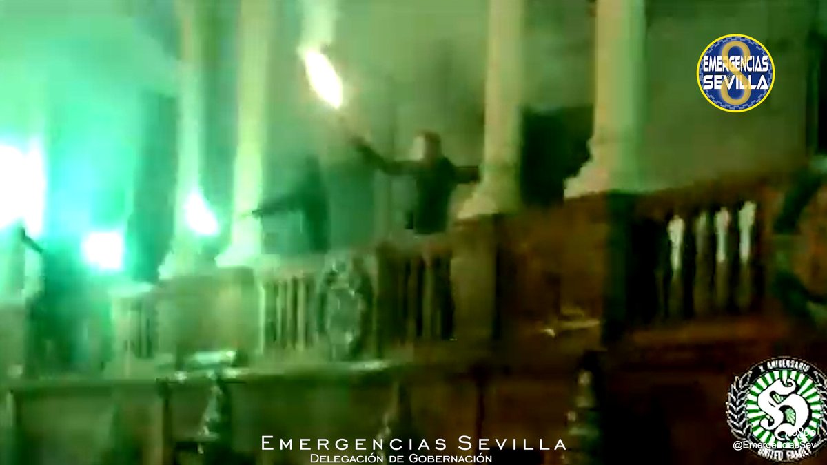 EmergenciasSev's tweet photo. 🟥 @PoliciaSevilla ha identificado en su domicilio al autor de la publicación en redes sociales de un vídeo sobre una celebración pirotécnica no autorizada en Plaza de España. #OSINT
La investigación del caso sigue abierta
#Gobernación @Ayto_Sevilla 
+info https://t.co/7rPVvusAOc https://t.co/g6TjONk9tq