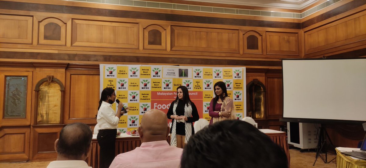 Today attended #foodconference and it's a learning day 

#vinushamk #fourseasonspastry #vinushasbakingkit