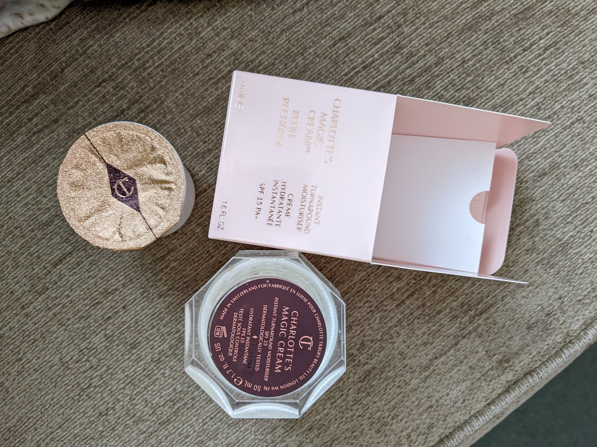 How come my refill gift for my <a href="/CTilburyMakeup/">Charlotte Tilbury Beauty</a> Magic Cream is 50ml like my original pot but it doesn't fit? 🤔 <a href="/JohnLewisRetail/">John Lewis & Partners</a>