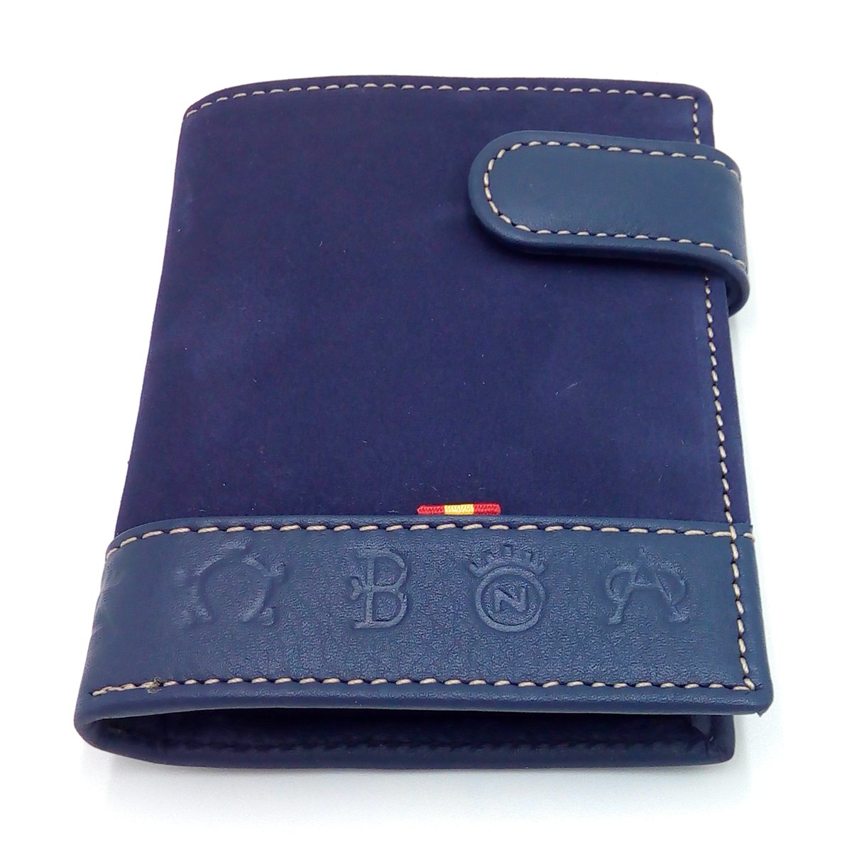 LaFlamencadeBgn's tweet photo. 🇪🇸 Cartera de piel y serraje de Ubrique azul con bandera de España
🛒 https://t.co/CJ3hjd9I1i
#moda #banderadeEspaña #modaespañola #cartera #carteradepiel #pieldeubrique #monedero #marroquineria #cuero #hierrostaurinos #toros #tauromaquia https://t.co/Rb6y9iXmAr