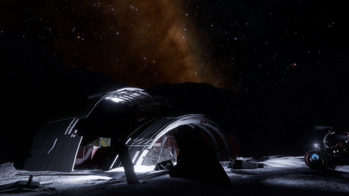 cmdr_alexxxa's tweet photo. No more flak? Guess Xmas must be over.
@EliteDangerous #WinkingCat https://t.co/IPh234UOFa
