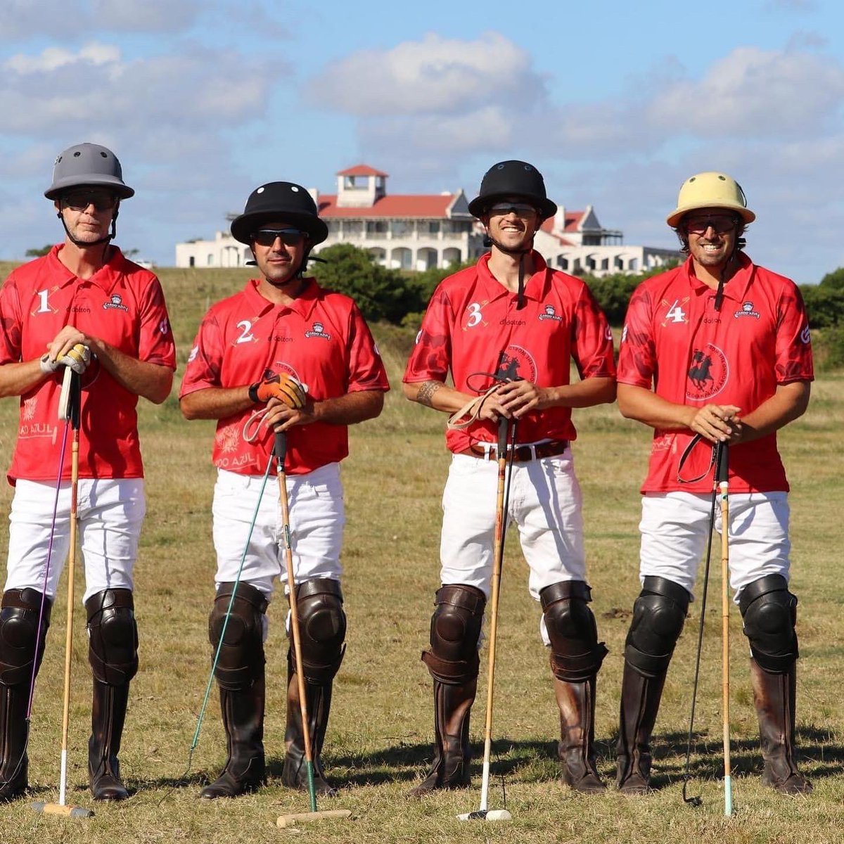 cardoazul_'s tweet photo. TEMPORADA MODO ON con @polochampagne | Torneo en Estancia Vik #joseignacio @PoloTodayOK @espnpolo @TucanPereyra https://t.co/PvJhyzrnmT