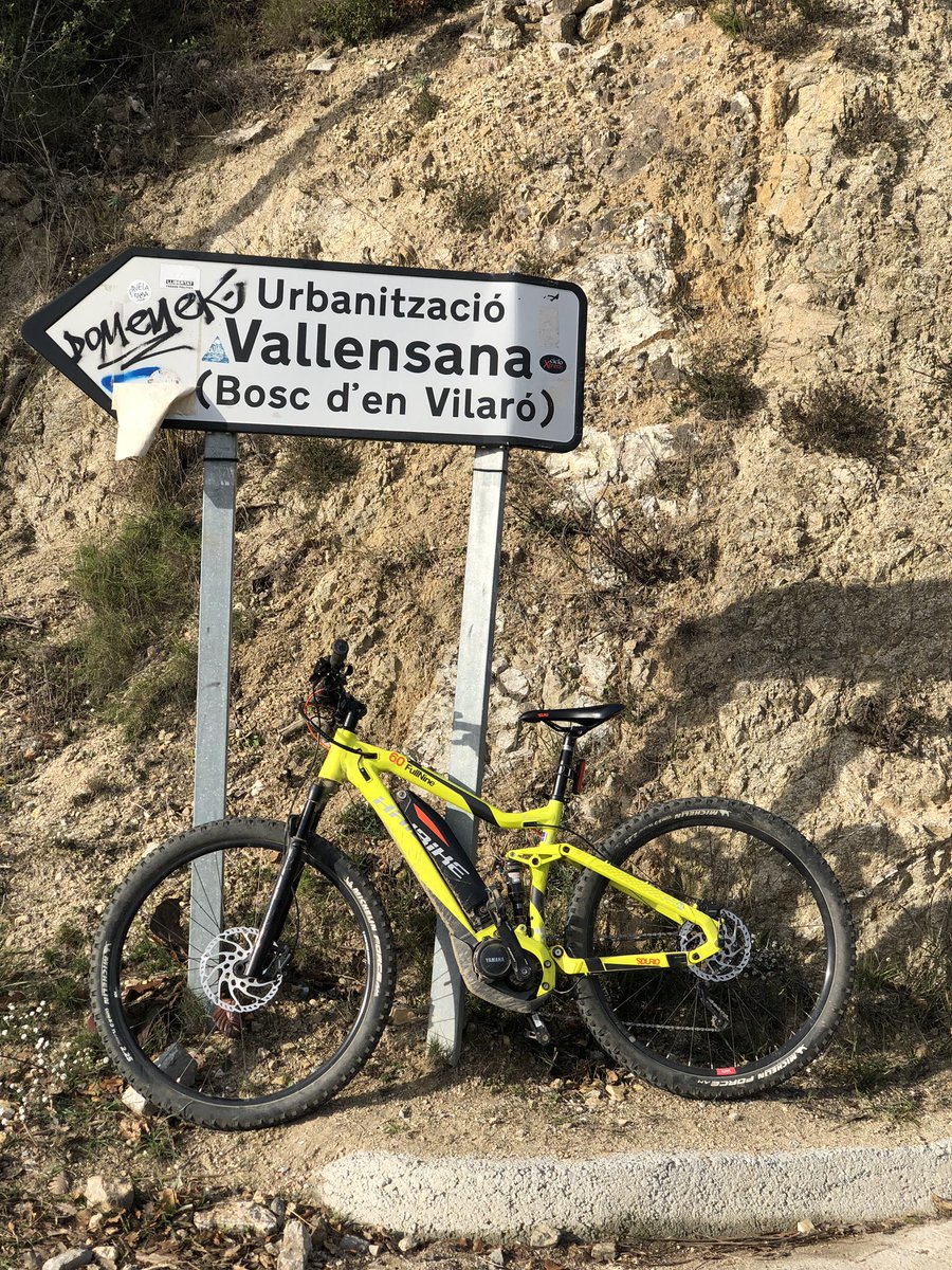 MigjornBcn's tweet photo. 47kms ☀️  #2de4 🚴🏿🚴🏿 #SantEsteve … quemando lo de estos días. Seguimos… https://t.co/9IjvHGyh3e