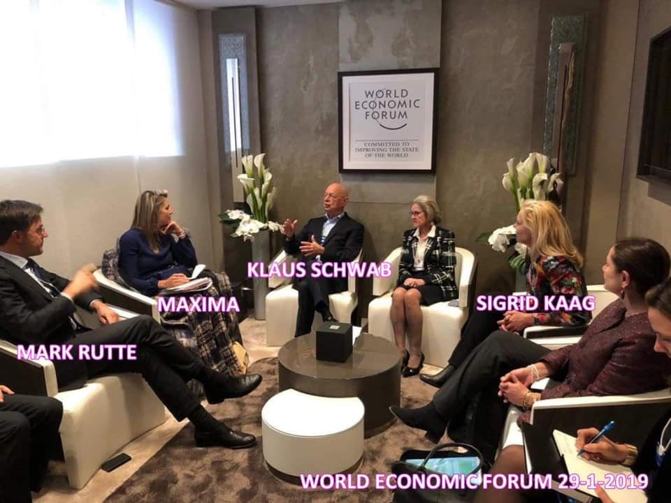 liekcornelissen's tweet photo. @geertwilderspvv NL is op ‘t punt aanbeland dat de monarchie meer schade toebrengt dan dat ‘t goed is voor NL. Omdat deze lieden ‘t land representeren en als financiële melkkoe uitleveren aan ‘t #WorldEconomicSchorem, volks- en landverraders zoals @VVD. Los vd kosten https://t.co/pNrgAn0EcZ https://t.co/4knQAgvzcO