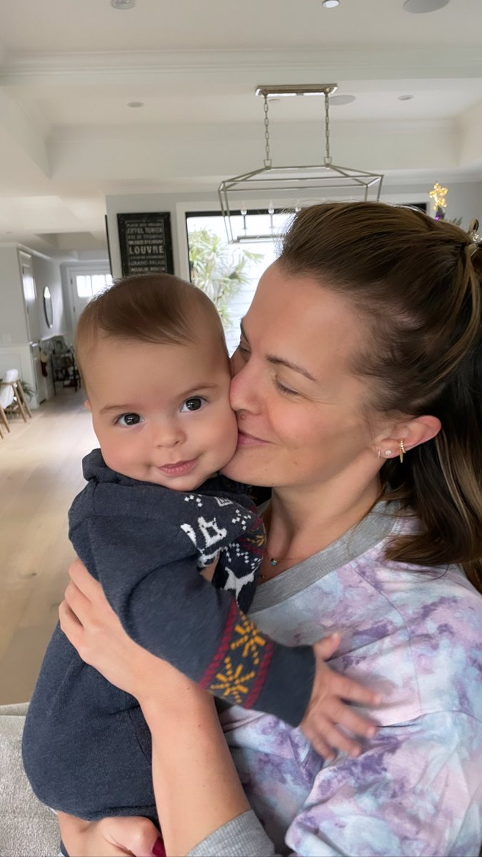 Melissa Claire Egan tweet media