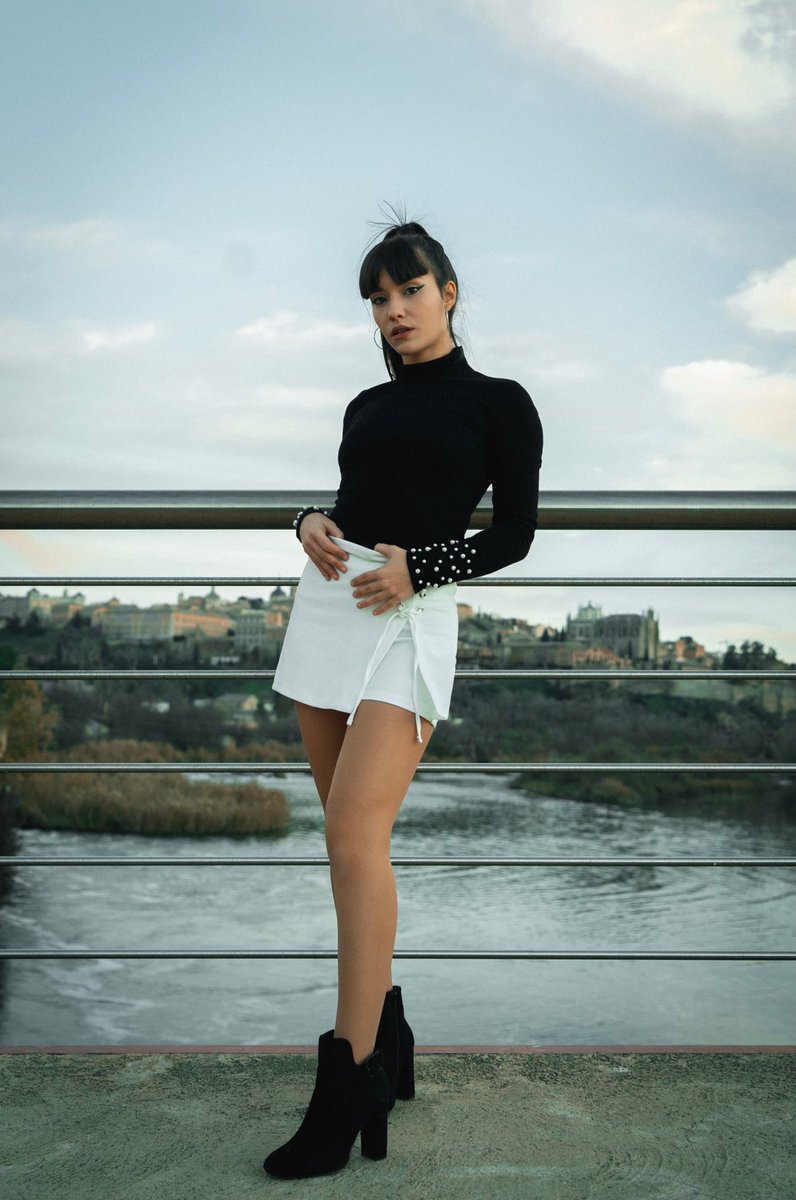 📸ELENA MARISCAL tweet media