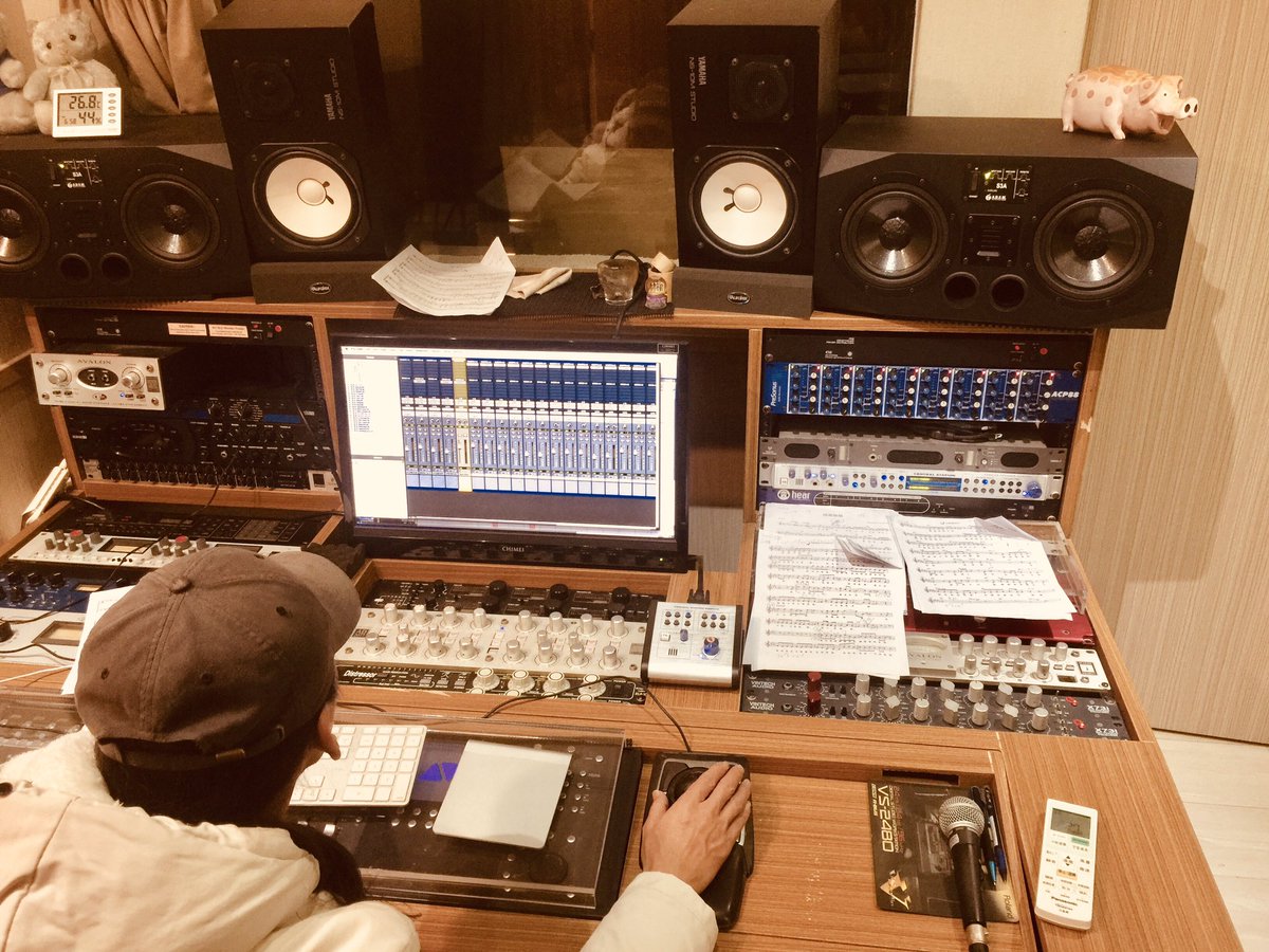 gmvp201505's tweet photo. 週四終於完成 #福音專輯 八首歌的鼓組錄音！過程相當順利，開錄前我們先做了禱告，將這一切進度交由主來帶領，所以....我們在歡樂中完成這次的錄音！ #因愛啟程音樂劇專輯 #音樂製作錄音室 https://t.co/3e3m7xjmU8