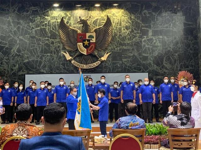 Yang melantik dengan yang dilantik sama gobloknya.. 😂