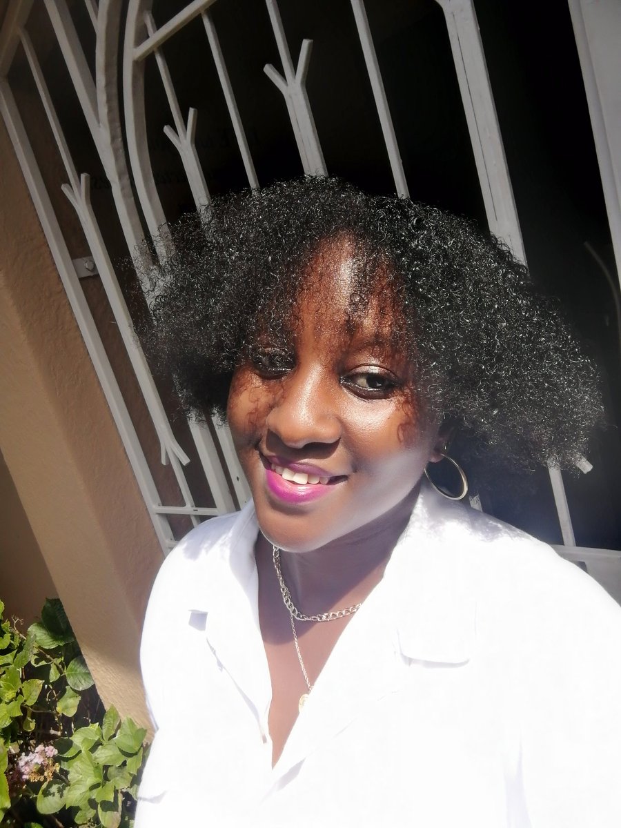 Fadzeym's tweet photo. ๐คI feel cute #grateful #blessed #naturalhairdiaries #afrobae #sundayvibes https://t.co/yfduttsryi