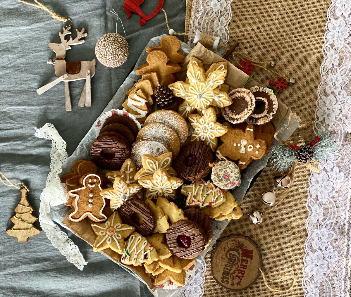 May this Christmas bring you all love, joy and lots of shortbread 🎄🤶🏼