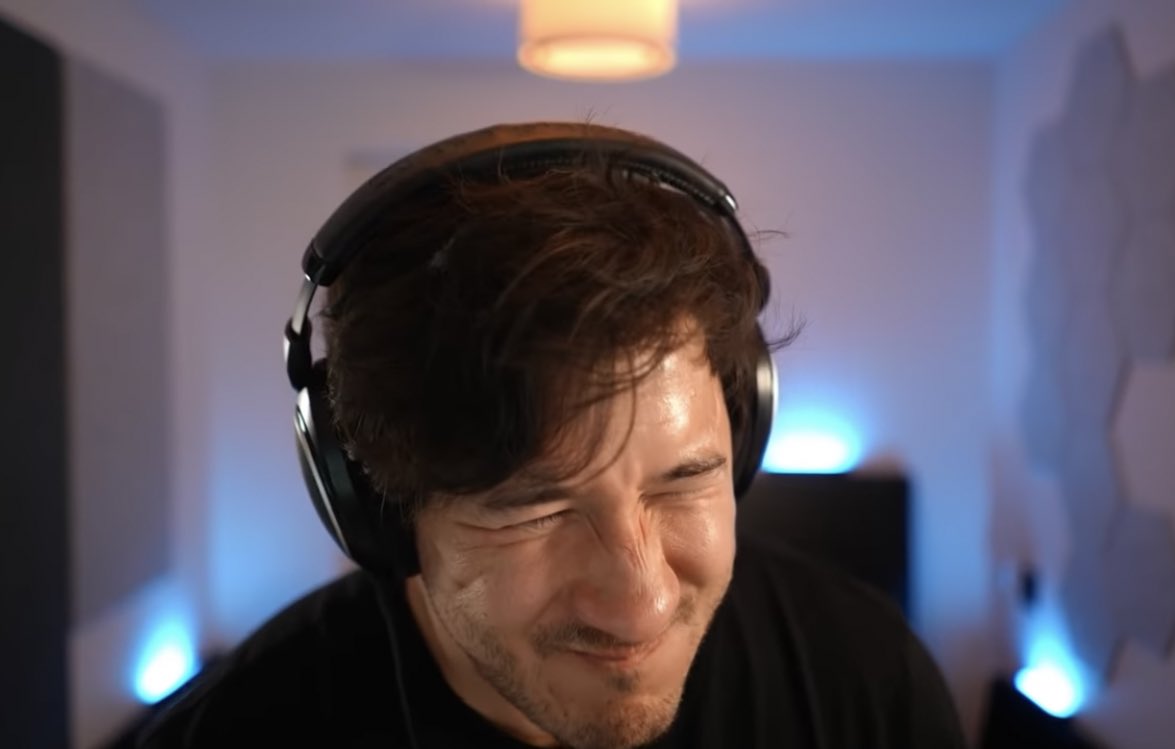 SCORPlOSGROOVE's tweet photo. if you’re not happy single, you won’t be happy in a relationship either. happiness comes from watching markiplier try not to laugh, not relationships. https://t.co/Tt7S7pmF4F