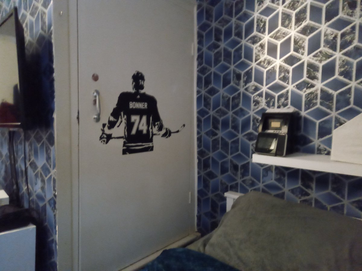 Sarahmannion12's tweet photo. Do you think bonner is my sons favourite player?? He loved this little Xmas present #steeldogs https://t.co/TcqSbTM3Tv
