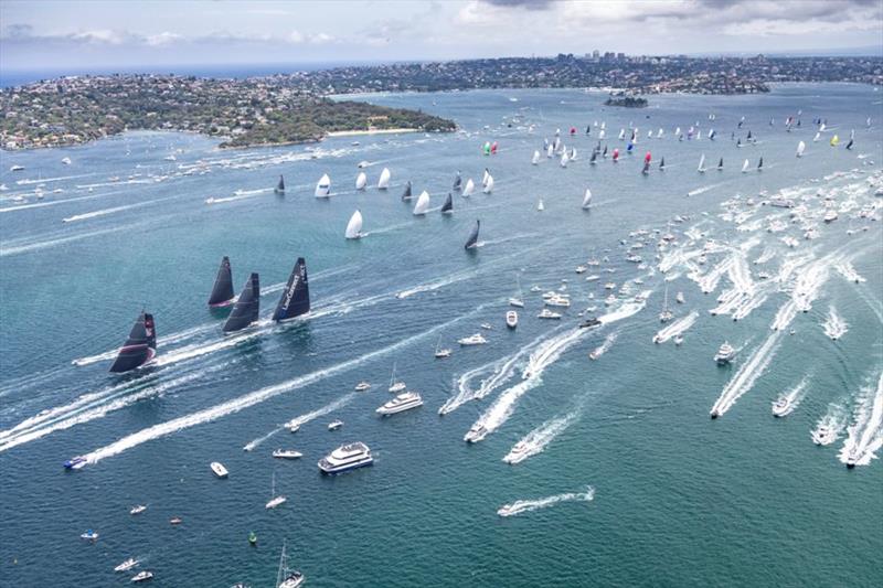 SailWorldNews's tweet photo. 76th Rolex Sydney Hobart Yacht Race update - The start in Sydney Harbour was a welcome and spectacular sight - #RolexSydneyHobart @rshyr @IRCrating https://t.co/BOKPs8vfYZ https://t.co/CrhthzGNZ4