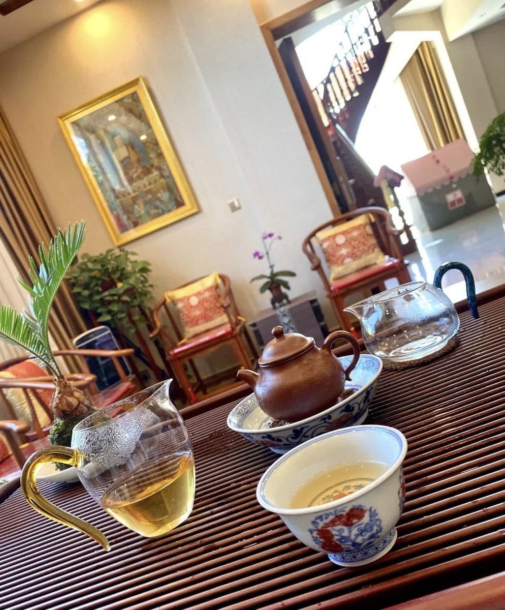 ycw1114's tweet photo. Tea time https://t.co/6Z96pFPMBM