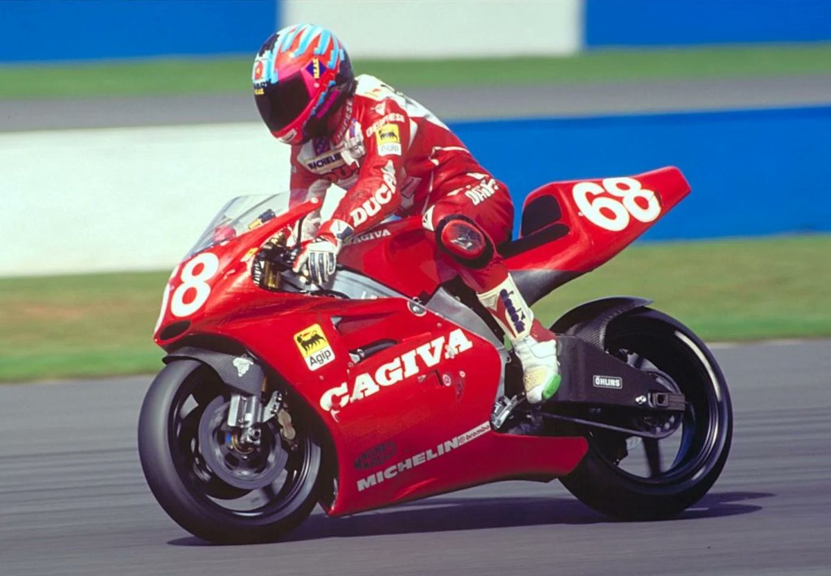 bgmotogp's tweet photo. #68DaysUntilQatar @CarlFogarty on a Cagiva as a wild card at Donington. #500cc 1993 British Grand Prix https://t.co/WUIm8SqFKN