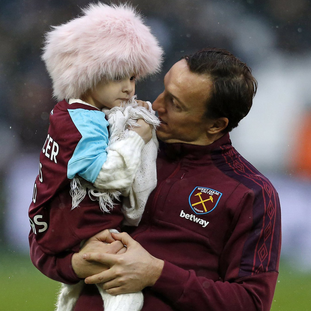 WestHam's tweet photo. Today, Isla Caton is officially our 12th man ❤️⚒

She couldn't be here for the match, but we're all with you @islasfight! https://t.co/K44xv1EeIl