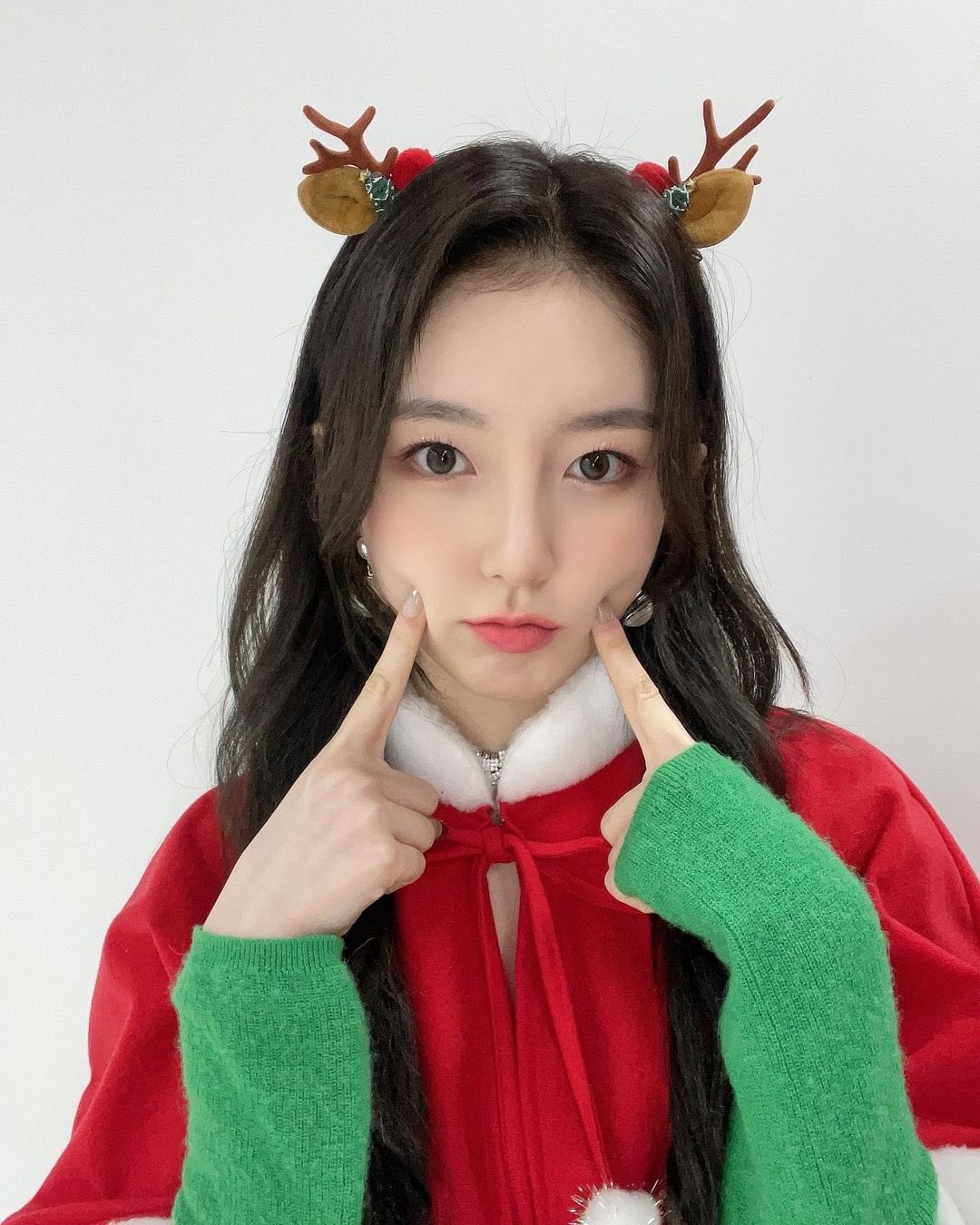 FHilWF7UUAcBaa9?format=jpg&name=large