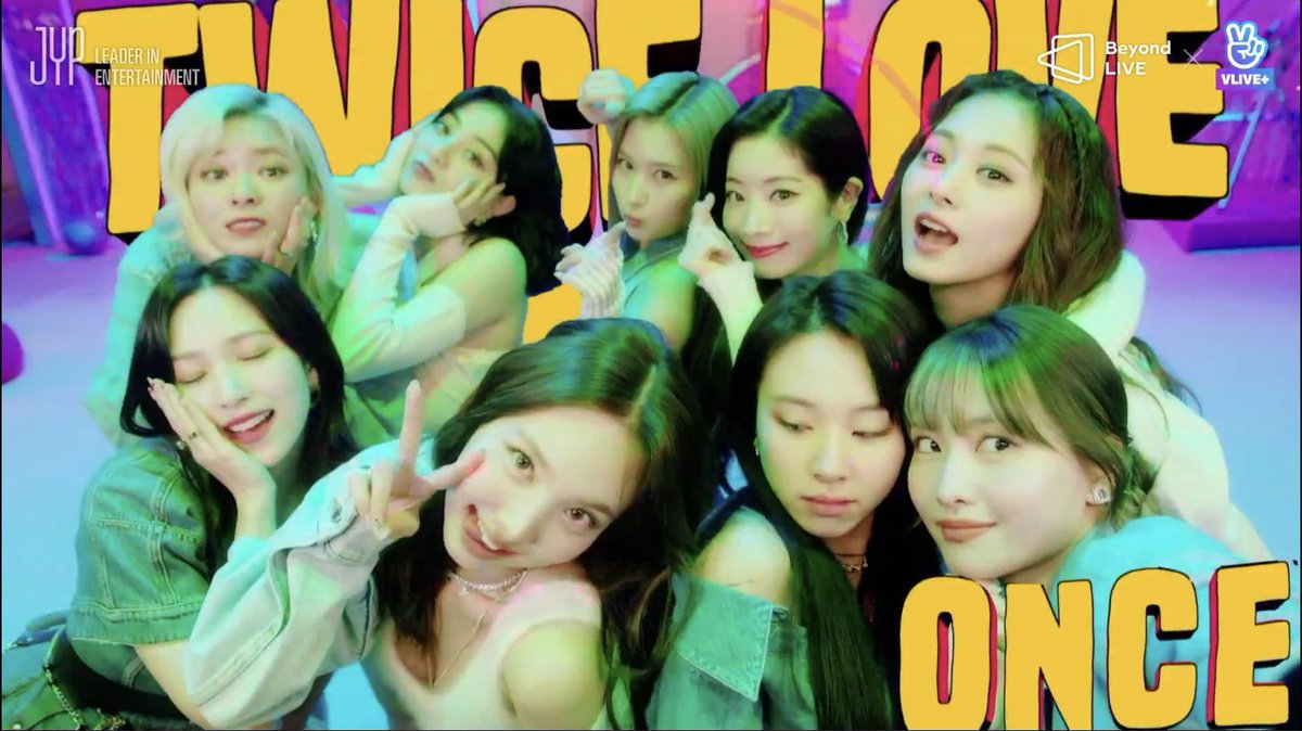 Hyoloml's tweet photo. I will never be able to repay you how much love and happiness I have received from you. It’s only been a year since I got to know you but I will never regret nor forget anything. I will always love you my girls. 🥰

THANK YOU TWICE
#기다렸어_트와이스
#트둥콘_꿈보다_꿈같은_순간 https://t.co/dzEHAgj1cH
