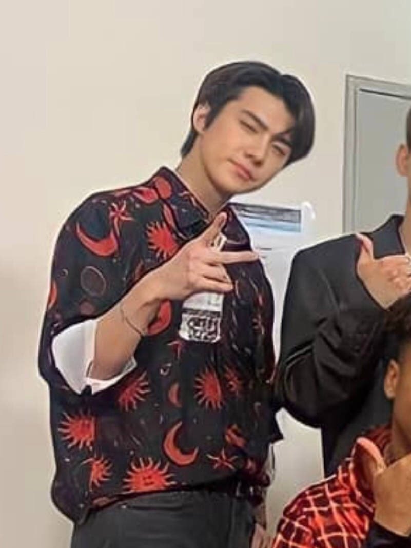oohvivi1's tweet photo. OH SEHUN 😭😭😭😭😭😭😭😭 https://t.co/u5VP8d5tBi