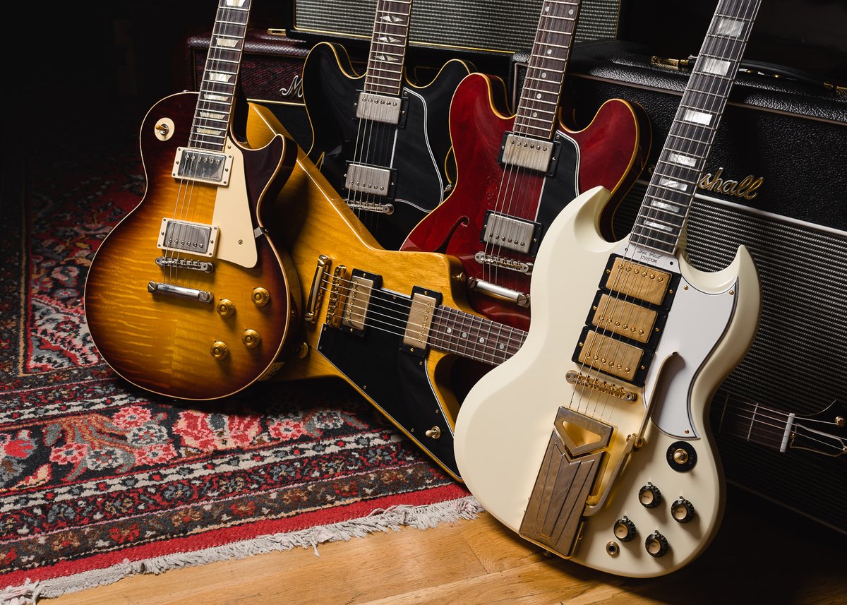 ChicagoMusicEx's tweet photo. Here’s our #GibSunday starting five. Which model would you bring off the bench? Let us know in the comments, then shop more @gibsonguitar greats at the Chicago Music Exchange! https://t.co/pVspoOxPlg #chicagomusicexchange #Gibson #gibsonsofinstagram #gibsonguitars #gibsongram https://t.co/ZqAZP3bhcL