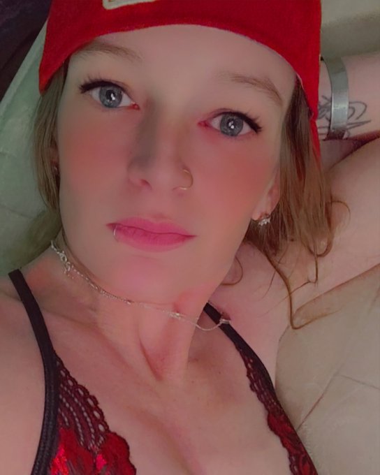 When you can't find the sunshine be the sunshine  #alwayssunny #ShineOn #beauty https://t.co/JHwprpA<a href="/tag/alwayssunny"class="tags">#alwayssunny</a><a href="/tag/beauty"class="tags"><span>#beauty</span></a><a href="/tag/shineon"class="tags"><span>#shineon</span></a>
