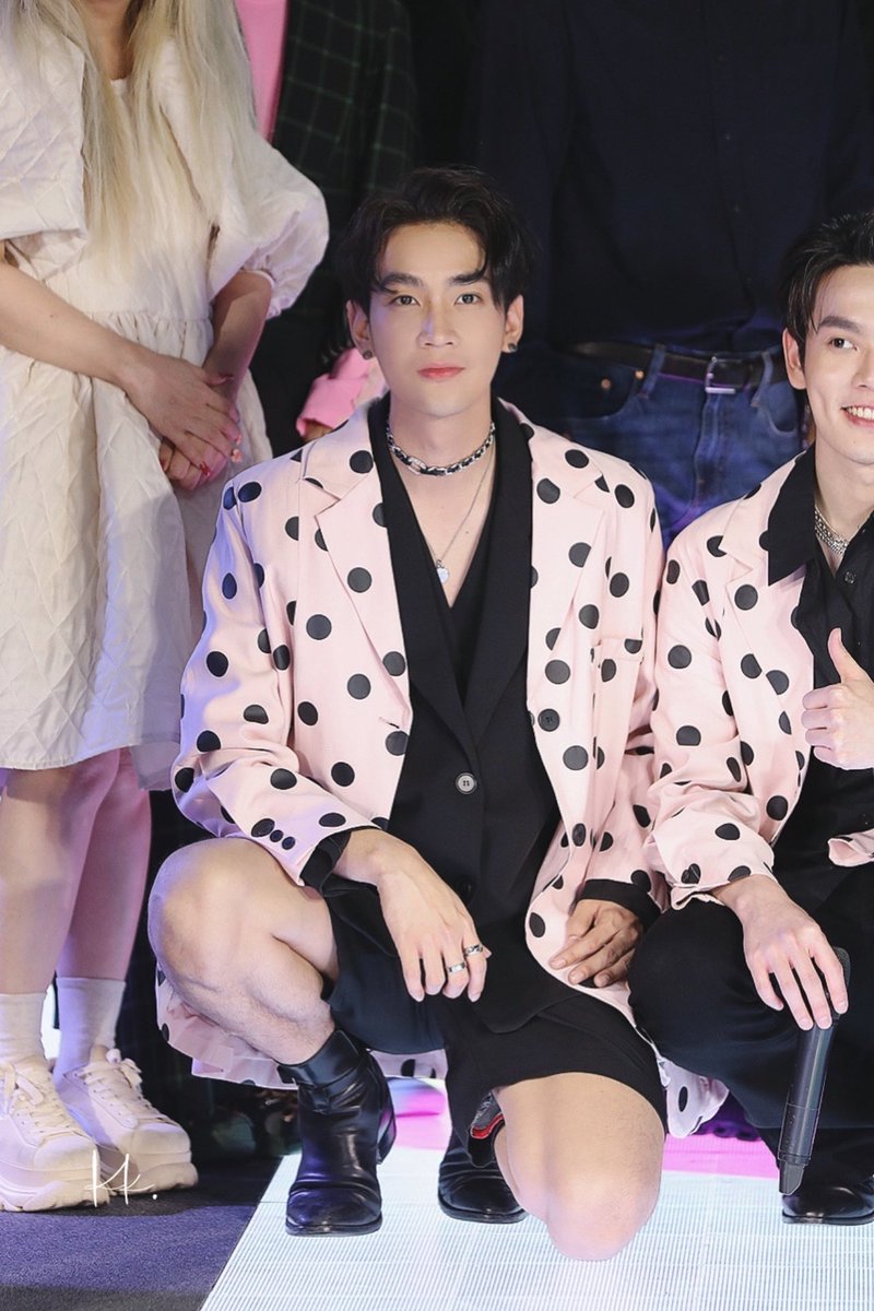 KK_gallery's tweet photo. 💘💘💘
#ขุณขิมมอญ 
#STHFASHIONSHOW https://t.co/m9KmUJ7xiA