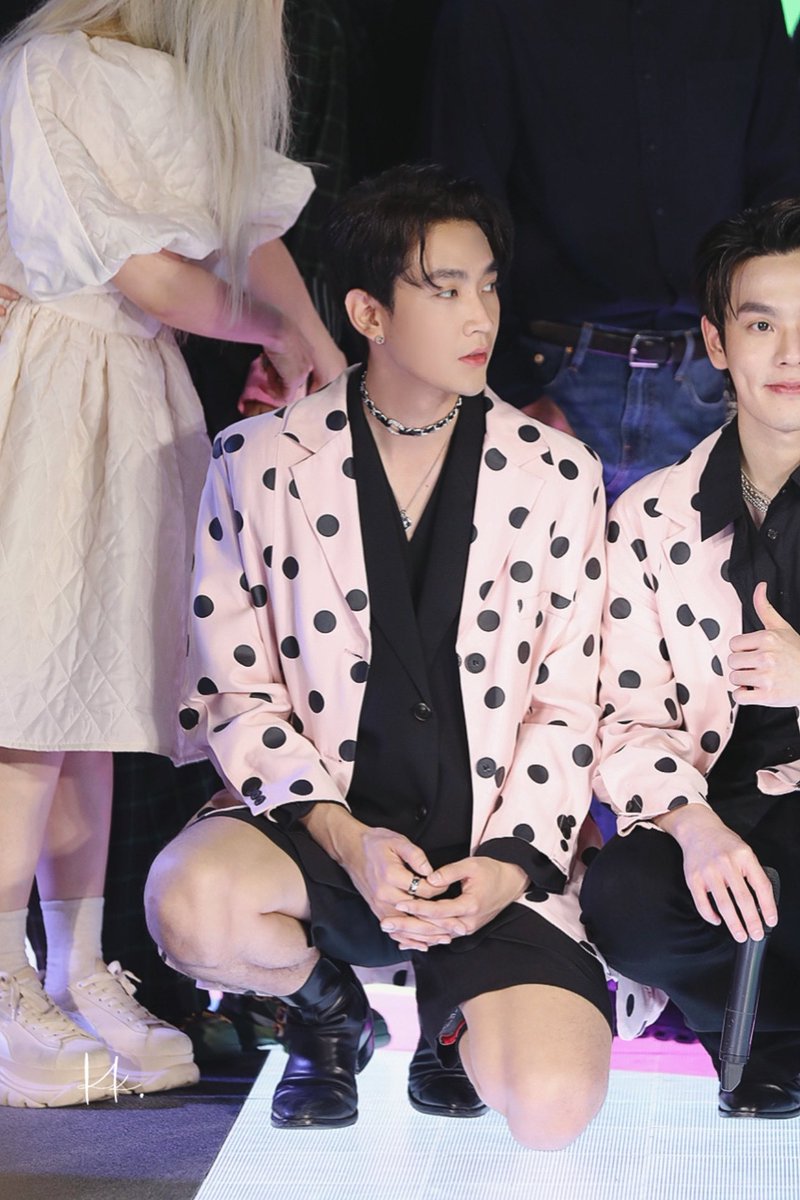 KK_gallery's tweet photo. 💘💘💘
#ขุณขิมมอญ 
#STHFASHIONSHOW https://t.co/m9KmUJ7xiA