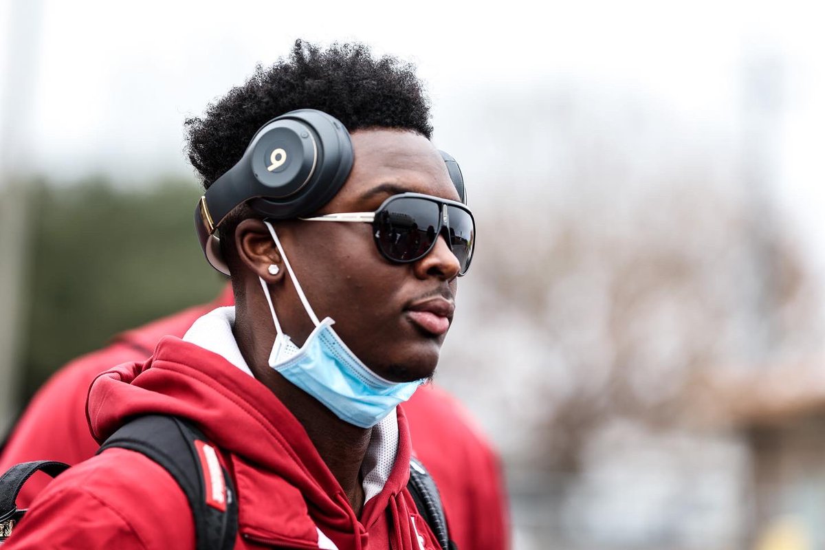 AlabamaFTBL's tweet photo. Dallas Bound. 📍🤠

#BamaFactor #RollTide https://t.co/7k969LQ8G6