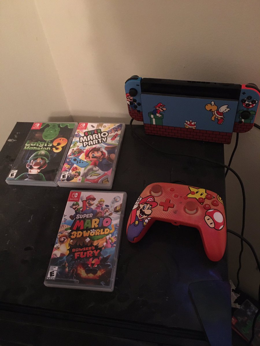 IMTHEREALBIGDO1's tweet photo. @mewingwang hey man you should get Super Mario Party for the dude https://t.co/KkgDqP6WHn