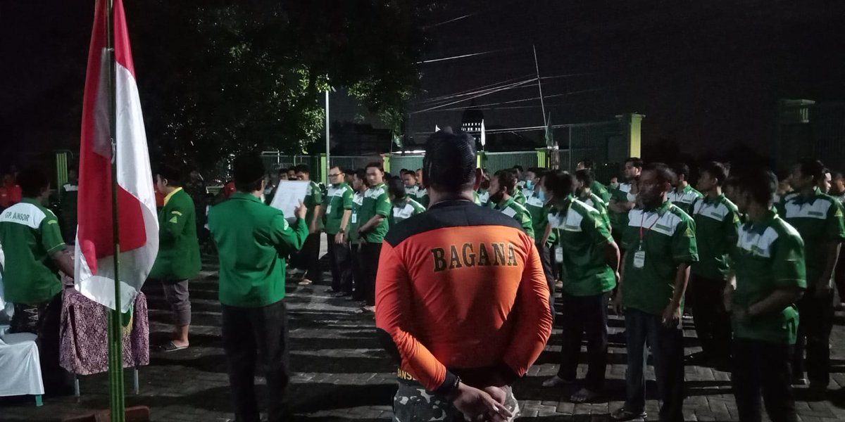 Fatcool85's tweet photo. Malam pembaiatan

#PKD3BejiRambo
#AnsorBangilSatu
#AnsorRumahBesarMilenial https://t.co/FvQCzAUxnc