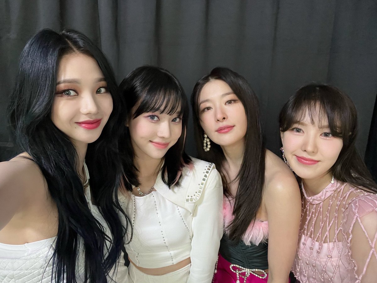 28seulgi's tweet photo. they hinted it a day before https://t.co/2kkj80zoua