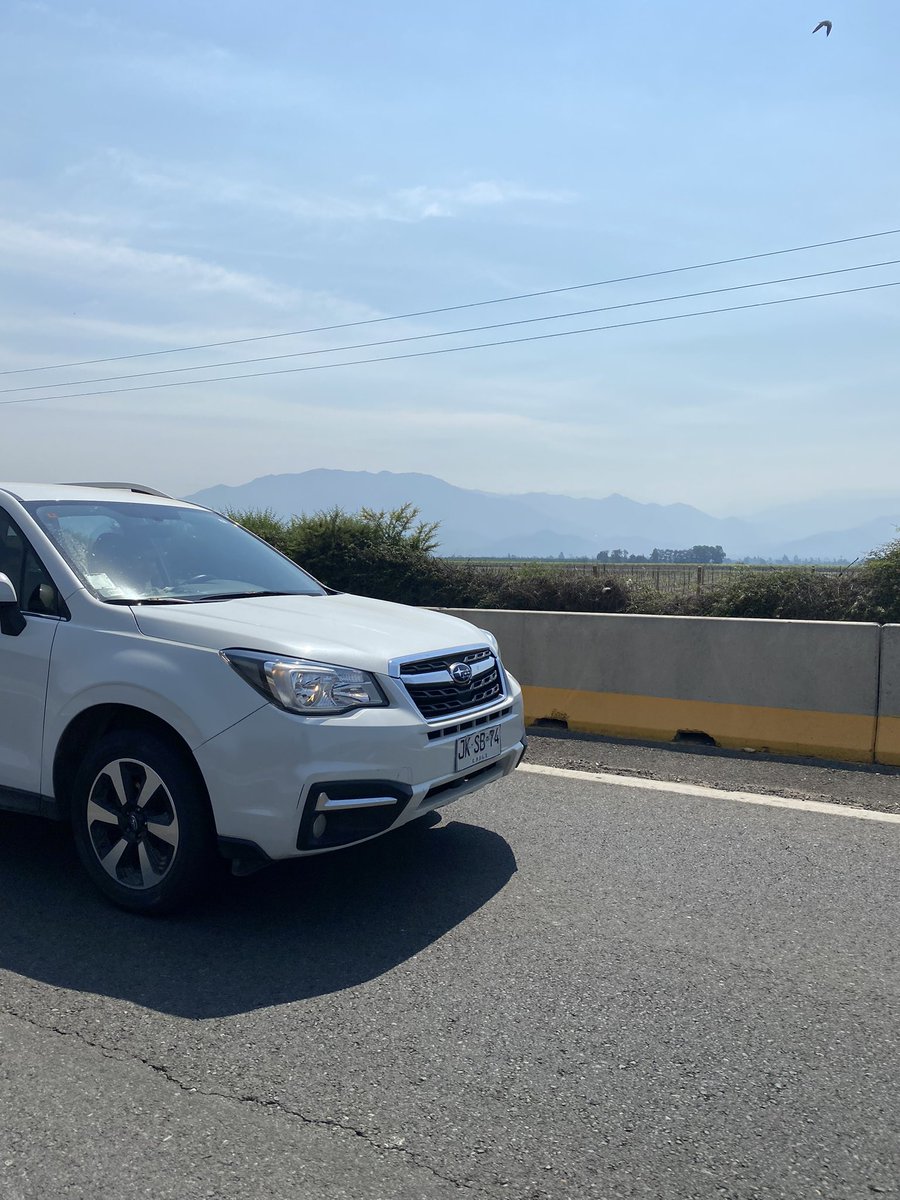 Camila Orellana 🌳 (@camiorellana) on Twitter photo Este auto perdió el control por exceso de velocidad,nos empujaron fuera de la carretera, ronceamos varios seg, eran 3 cabras chicas. Cuando nos volvieron a pasar iban muertas de la risa !Estoy indignada¡Casi matar a una familia no es chiste <a href="/ruta5chile/">Ruta 5 (Norte y Sur) 🇨🇱</a> <a href="/R5Sur/">Ruta 5 Sur</a> <a href="/AccidentesChile/">AccidentesChile</a> RT Este auto perdió el control por exceso de velocidad,nos empujaron fuera de la carretera, ronceamos varios seg, eran 3 cabras chicas. Cuando nos volvieron a pasar iban muertas de la risa !Estoy indignada¡Casi matar a una familia no es chiste <a href="/ruta5chile/">Ruta 5 (Norte y Sur) 🇨🇱</a> <a href="/R5Sur/">Ruta 5 Sur</a> <a href="/AccidentesChile/">AccidentesChile</a> RT