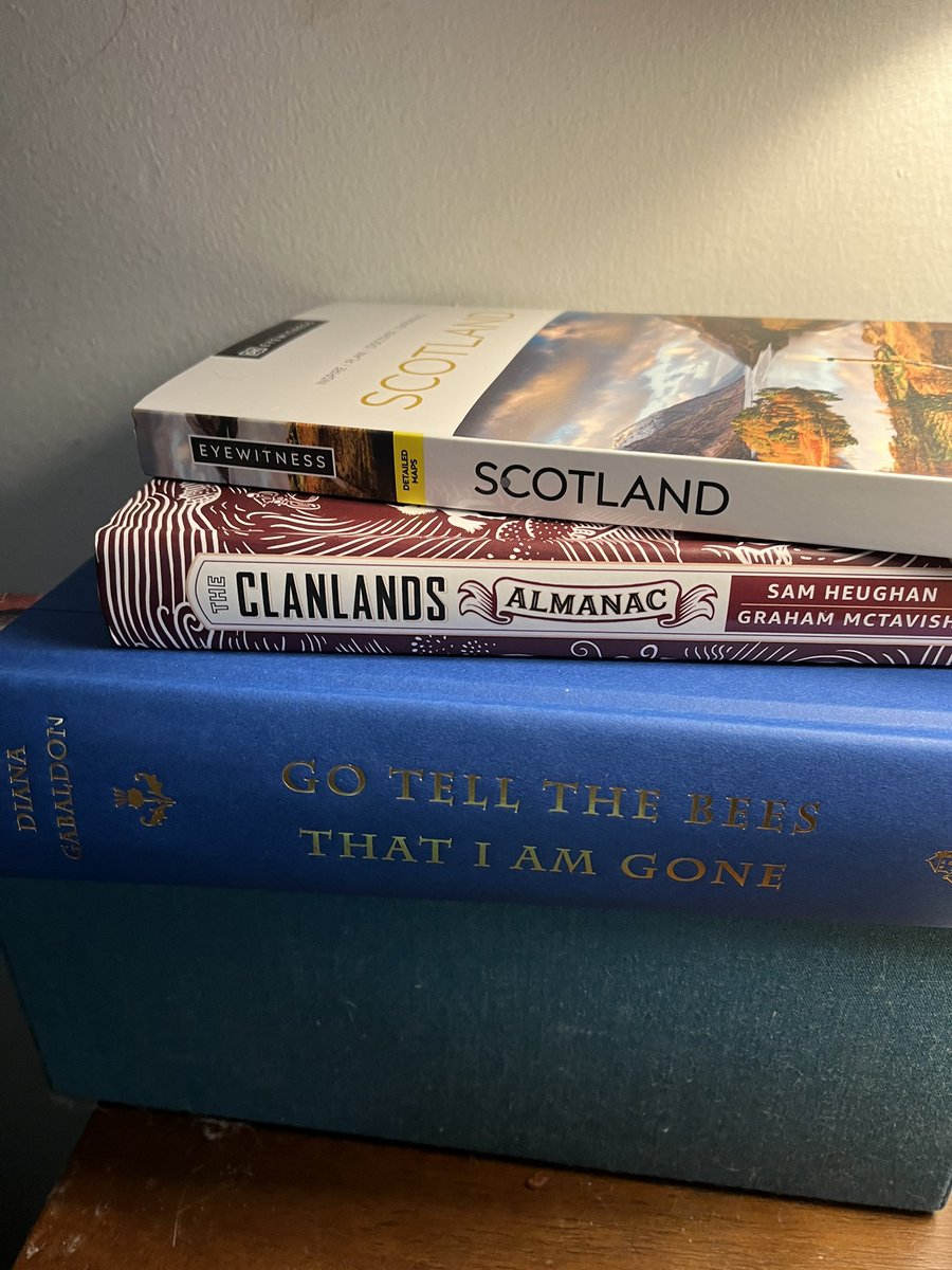 Think I can finish all these before my winter break is over? #Outlander <a href="/grahammctavish/">.</a> <a href="/SamHeughan/">Sam Heughan</a> <a href="/Writer_DG/">Diana Gabaldon</a>