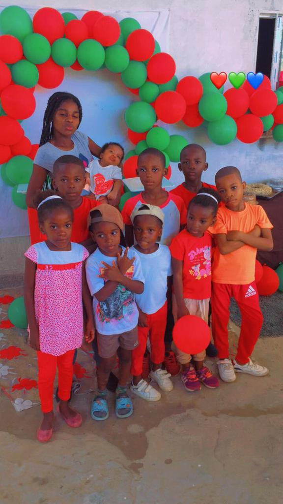 GTandela's tweet photo. Family💖🇦🇨 https://t.co/YK1cQplGkj
