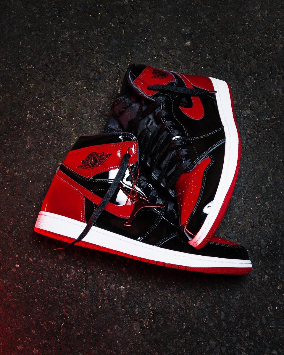 radonmoss's tweet photo. #BeDaKicks #AMKD #AJ1 #ComingSoon https://t.co/JGrB2iEkXV
