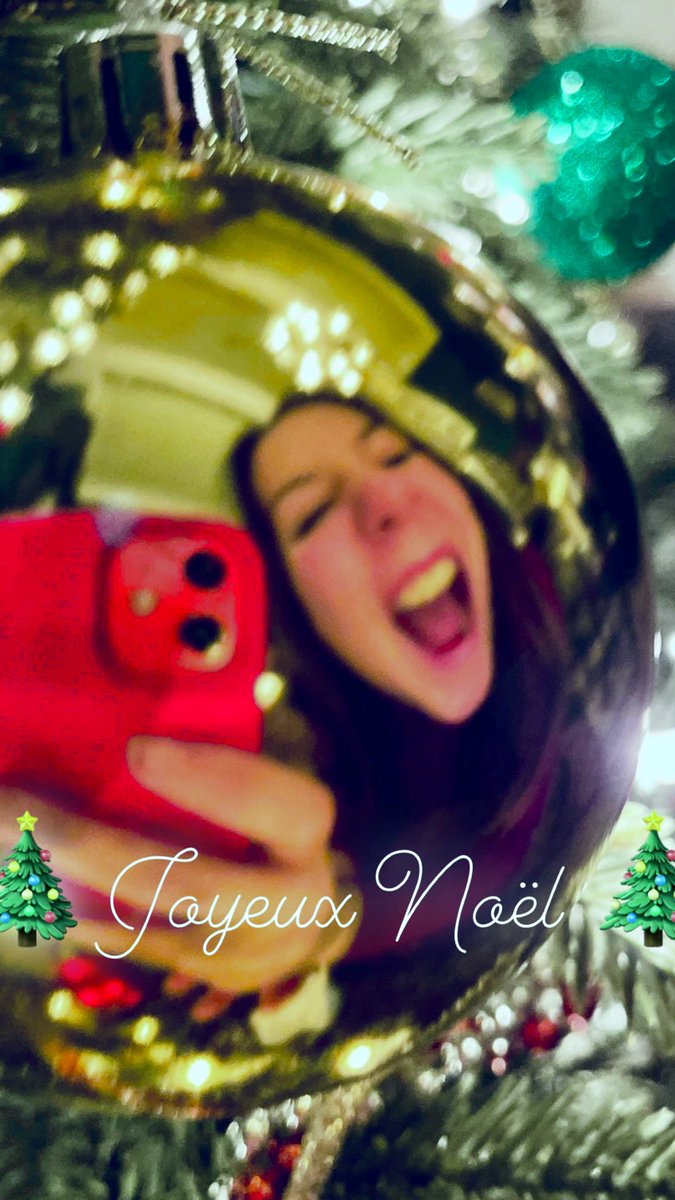 PascaleMousset's tweet photo. Joyeux NoΓ«l !
#Noel #Xmas #MerryChristmas
#XMasNFTs https://t.co/q4HtiZGEZg