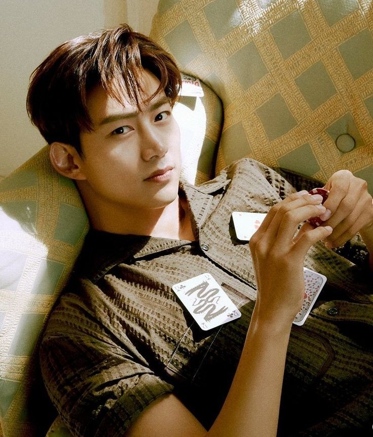 Happy birthday ok taecyeon, may you play many more villains in years to come bff 