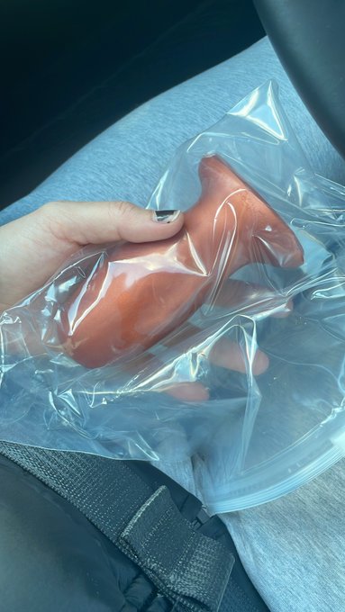 Watch Vanessa Vega's leaked NSFW photo on TwXstars