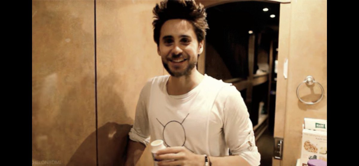 Seadrop's tweet photo. Wishing you a new year full of love,happiness, new dreams and new goals. Thank you for the music, the dreams, the inspiration, all the happy moments you created for so many of us over the last years. Thank you for being you. Happy Birthday @JaredLeto https://t.co/AB8SeKOjOo